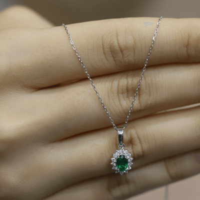 0.83 Karat Pırlanta Zümrüt Kolye - IDL Sertifikalı - 2