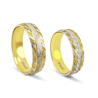 Desenli Şeritli Sarı/Beyaz Altın Çift Alyans - Amor Pırlanta