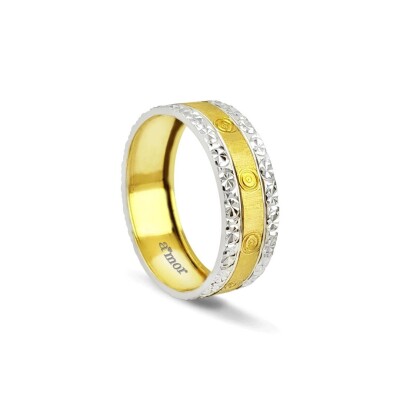 Desenli Taşlı Sarı/Beyaz Altın Kadın Alyans - Amor Pırlanta